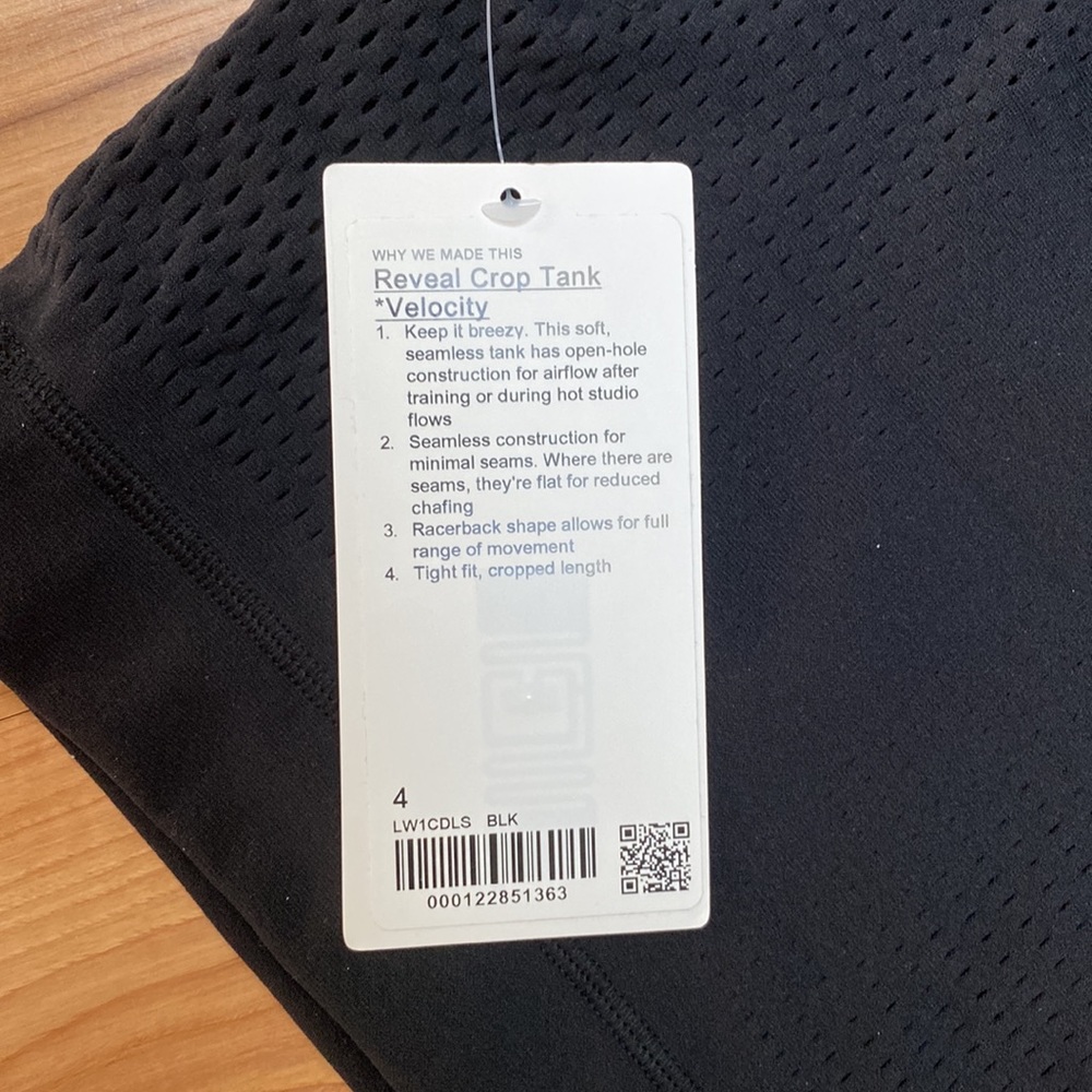 NWT Reveal Crop Tank *Velocity - Picture 5 of 6